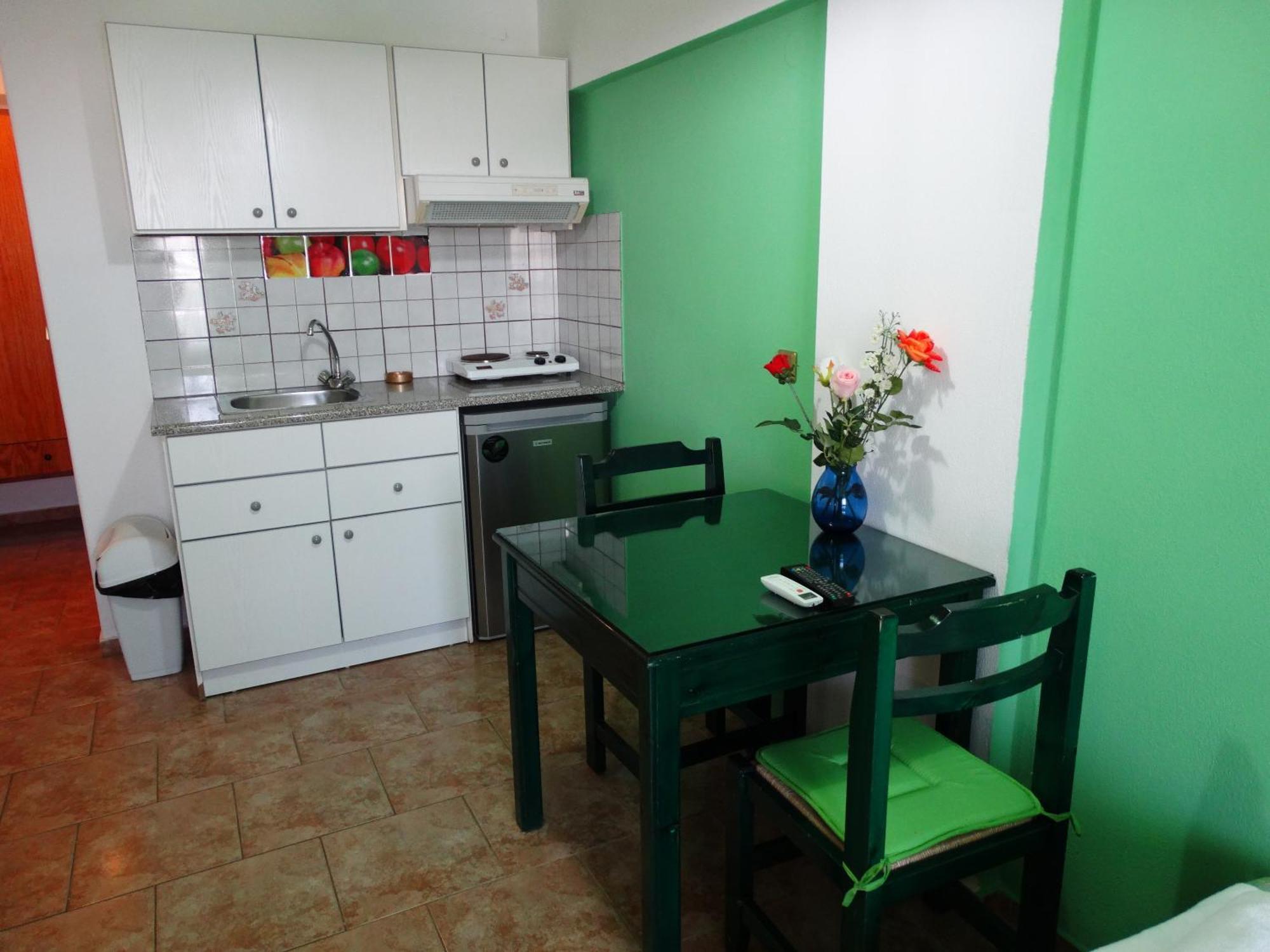 Aparthotel Aris 2*