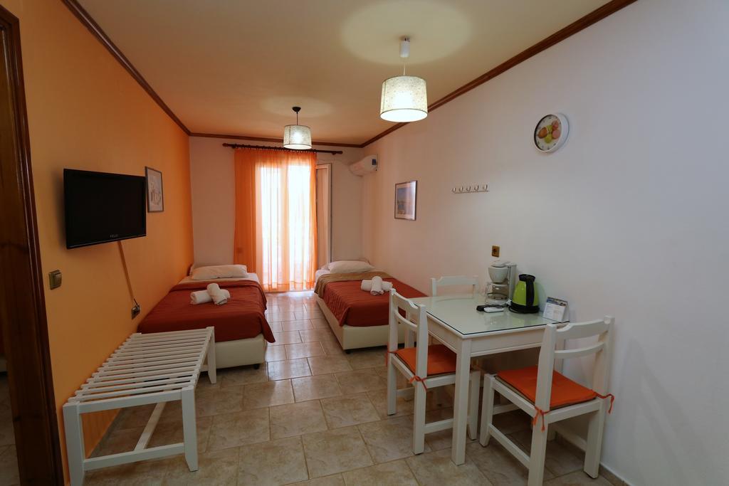 Aparthotel Aris